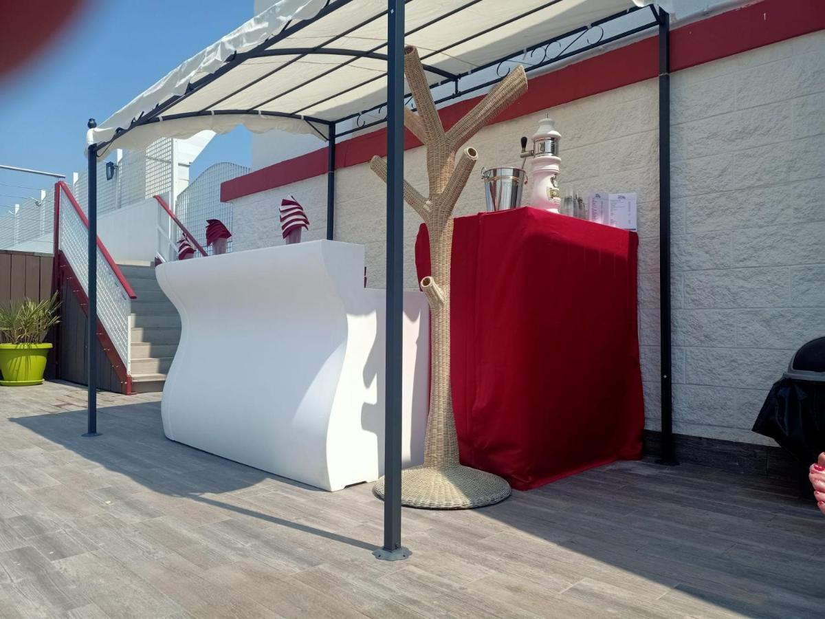 Hotel Vienna Lignano Sabbiadoro Eksteriør billede