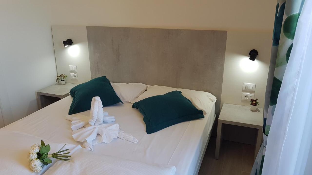 Hotel Vienna Lignano Sabbiadoro Eksteriør billede