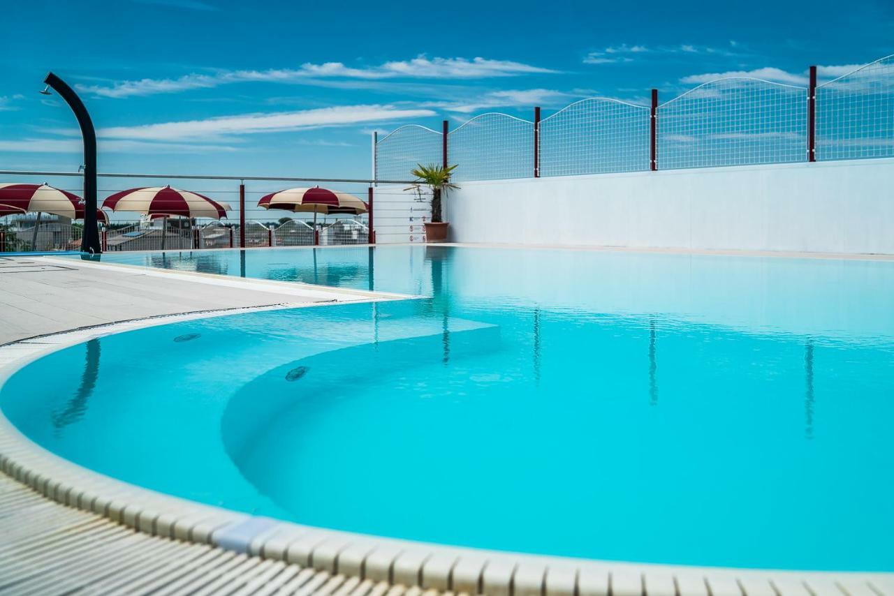 Hotel Vienna Lignano Sabbiadoro Eksteriør billede